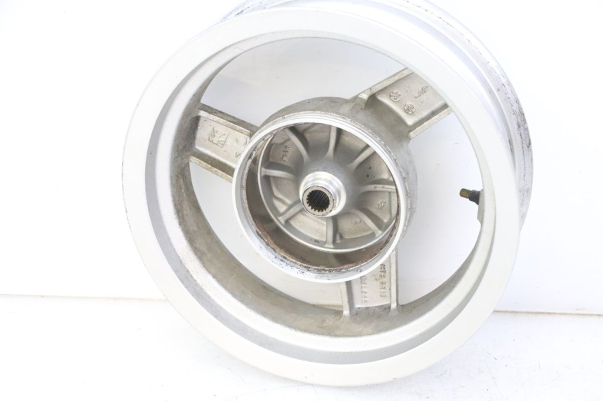 photo de LLANTA TRASERA PEUGEOT VIVACITY 125 (2010 - 2017) - Detalle de la pieza