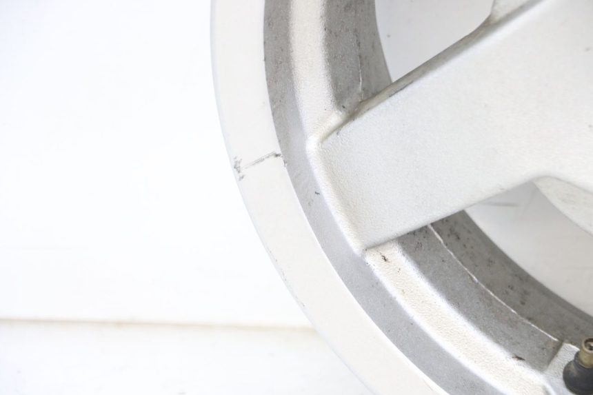 photo de LLANTA TRASERA PEUGEOT VIVACITY 125 (2010 - 2017) - Detalles de los puntos de fijación