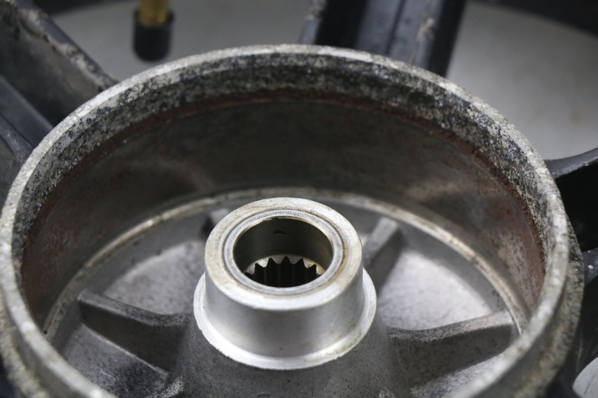 photo de LLANTA TRASERA RIDE RACE 2T 50 (2012 - 2017) - Otra perspectiva