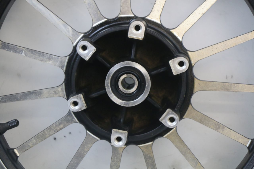 photo de LLANTA TRASERA REGAL RAPTOR RAXTER 2 125 (2007 - 2015) - Marcados y referencias originales