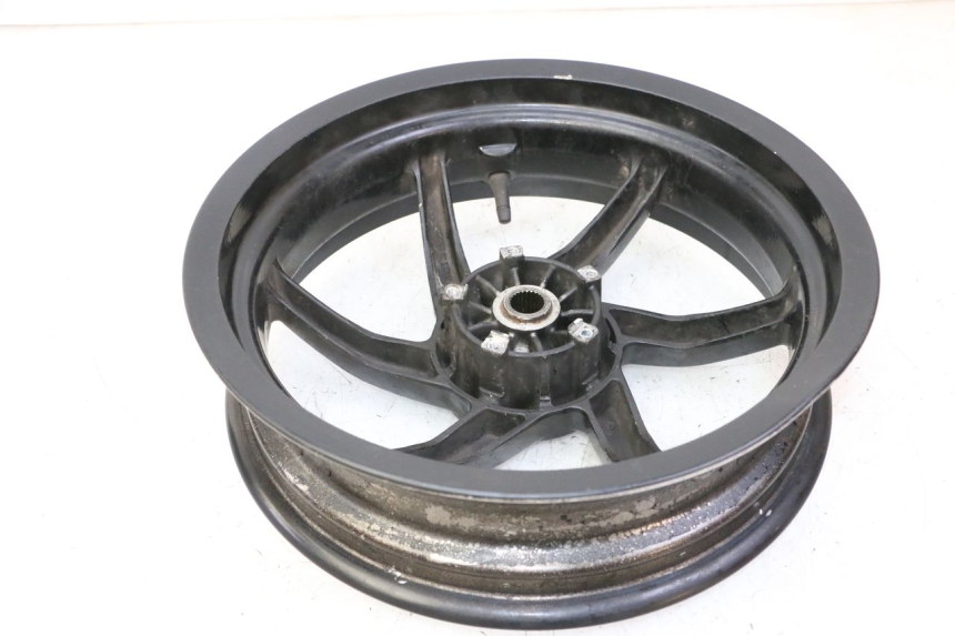 photo de LLANTA TRASERA GILERA RUNNER SP 50 (2009 - 2017) - Primer plano técnico