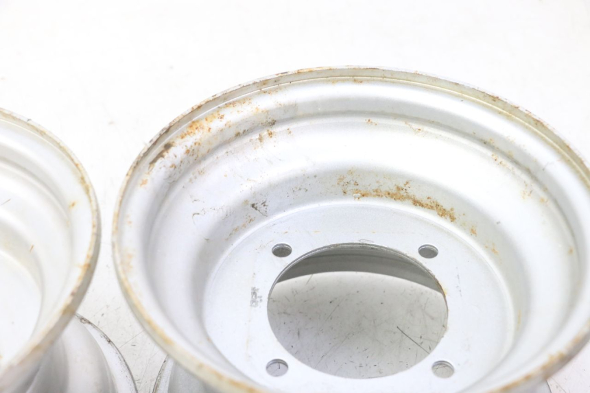 photo de LLANTA TRASERA HYTRACK S 150 (2003 - 2011) - Zoom estado de uso