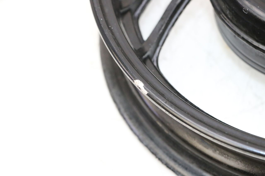 photo de LLANTA TRASERA JM MOTORS SANTANA 50 (2014 - 2023) - Características distintivas