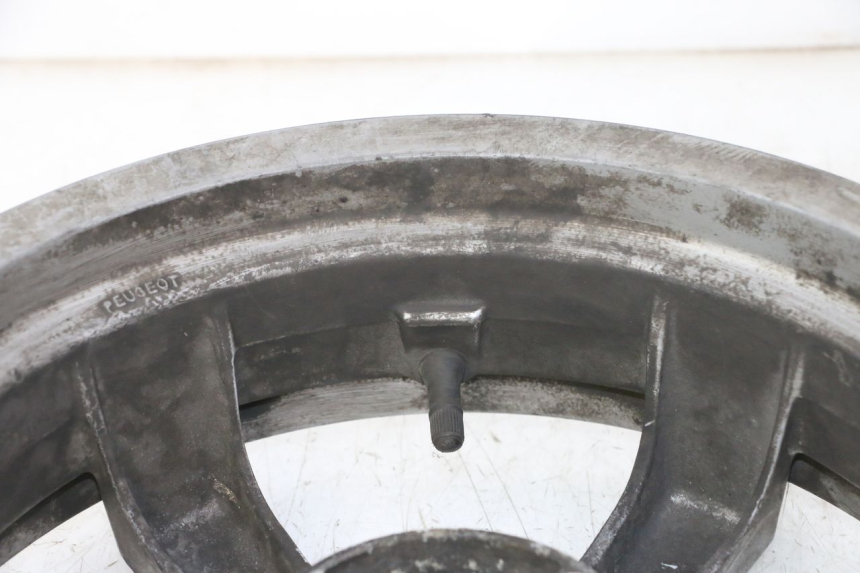 photo de LLANTA TRASERA PEUGEOT SATELIS 125 (2006 - 2009) - Otra vista del artículo