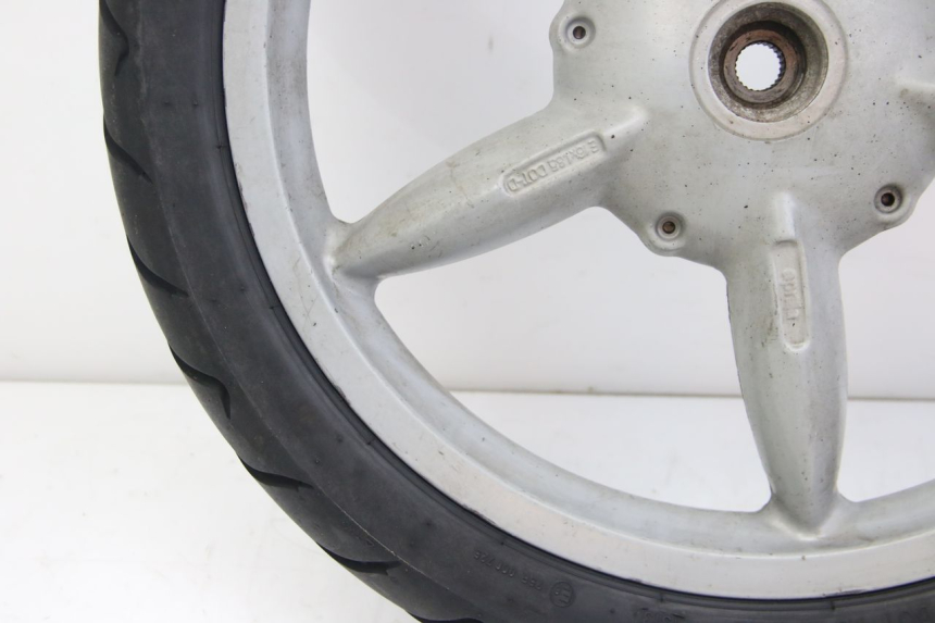 photo de LLANTA TRASERA APRILIA SCARABEO 4T 50 (2009 - 2017) - Primer plano técnico