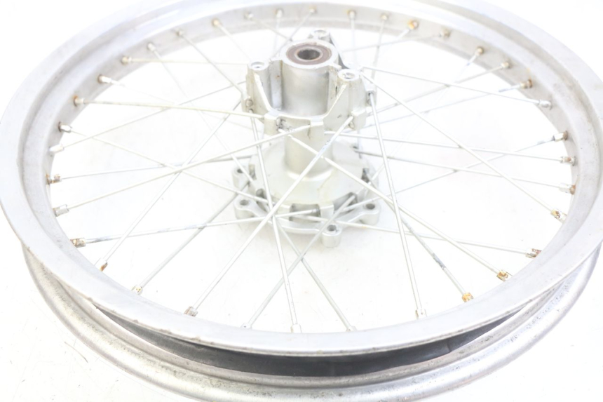 photo de LLANTA TRASERA GAS-GAS SM ROOKIE 50 (2001 - 2005) - Primer plano de alta resolución