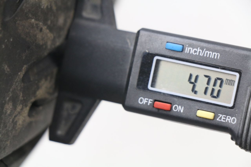 photo de LLANTA TRASERA TRIUMPH SPEED TRIPLE 1050 (2005 - 2007) - Otra perspectiva