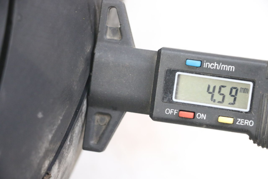 photo de LLANTA TRASERA TRIUMPH SPEED TRIPLE T301 900 (1994 - 1996) - Zoom estado de uso