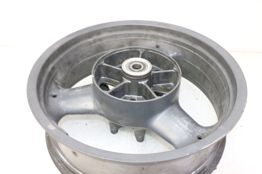 photo de LLANTA TRASERA TRIUMPH SPRINT 900 (1995 - 1998) - Detalle de la pieza