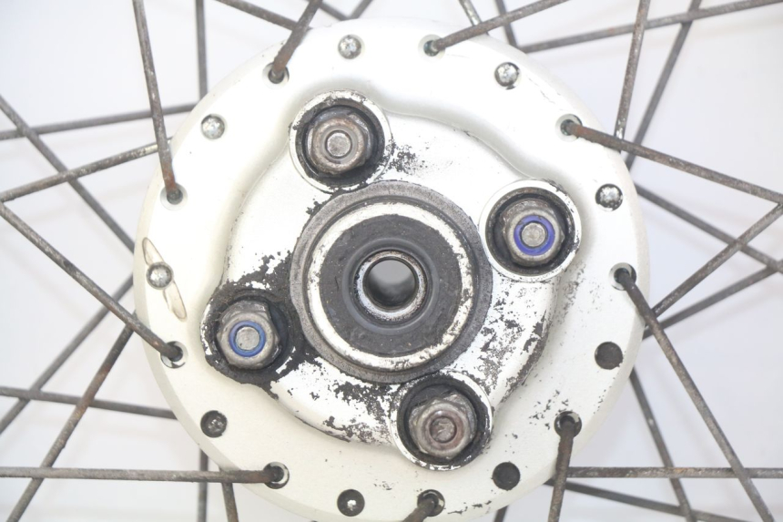 photo de LLANTA TRASERA YAMAHA SR 125 (1982 - 2003) - Características distintivas