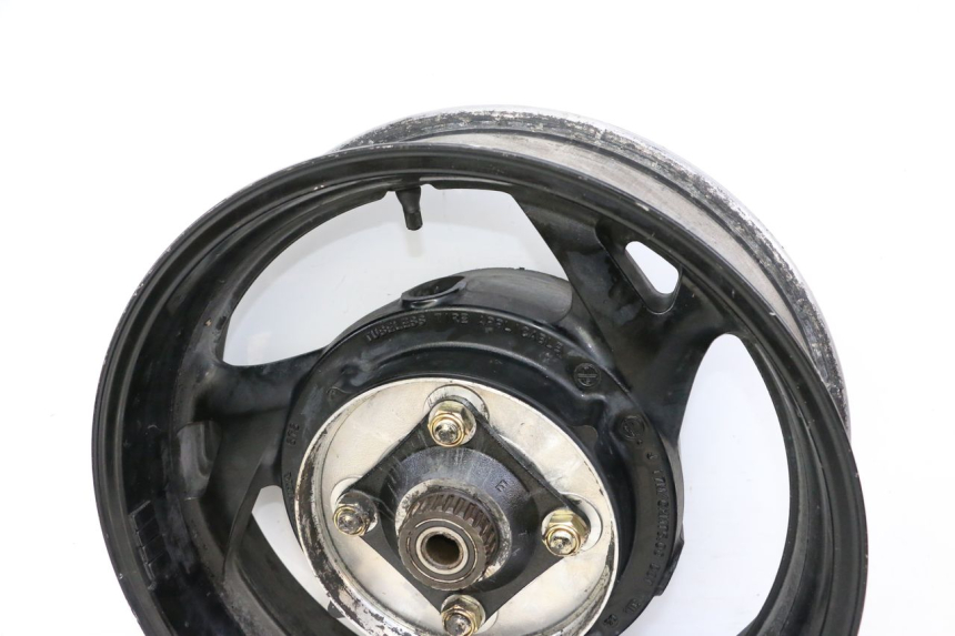 photo de LLANTA TRASERA HONDA ST PAN EUROPEAN 1300 (2002 - 2013) - Primer plano técnico