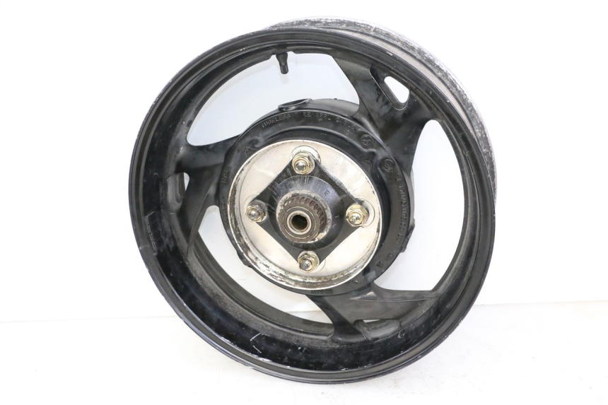 photo de LLANTA TRASERA HONDA ST PAN EUROPEAN 1300 (2002 - 2013) - Detalles de los puntos de fijación