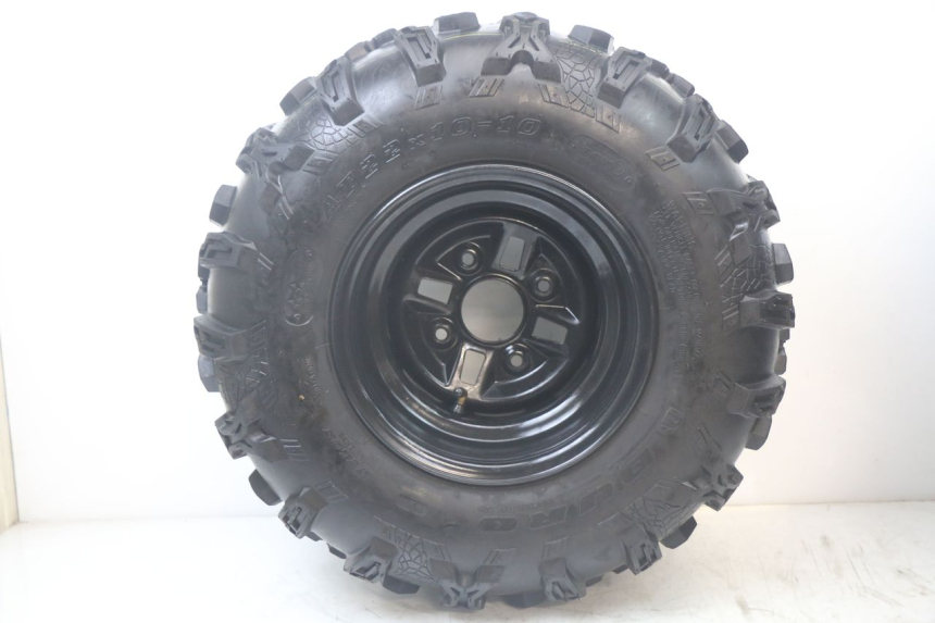 photo de LLANTA TRASERA HYTRACK ST 170 (2020 - 2024) - Detalle de la pieza