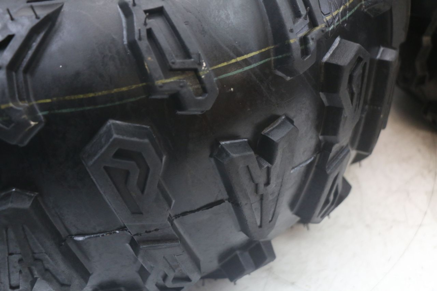 photo de LLANTA TRASERA HYTRACK ST 170 (2020 - 2024) - Ángulo de visión alternativo