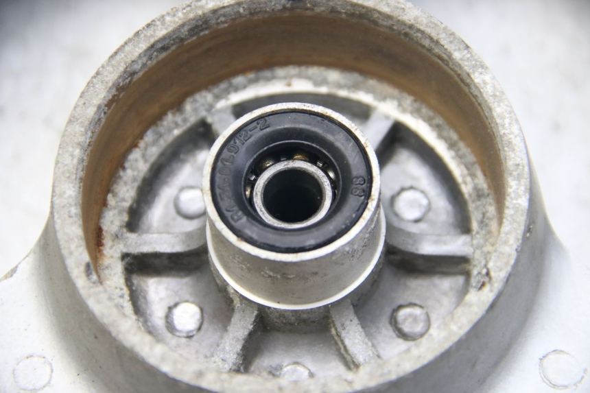 photo de LLANTA TRASERA JAWA STELLA BABETTA 134 50 - Estado de la superficie y material