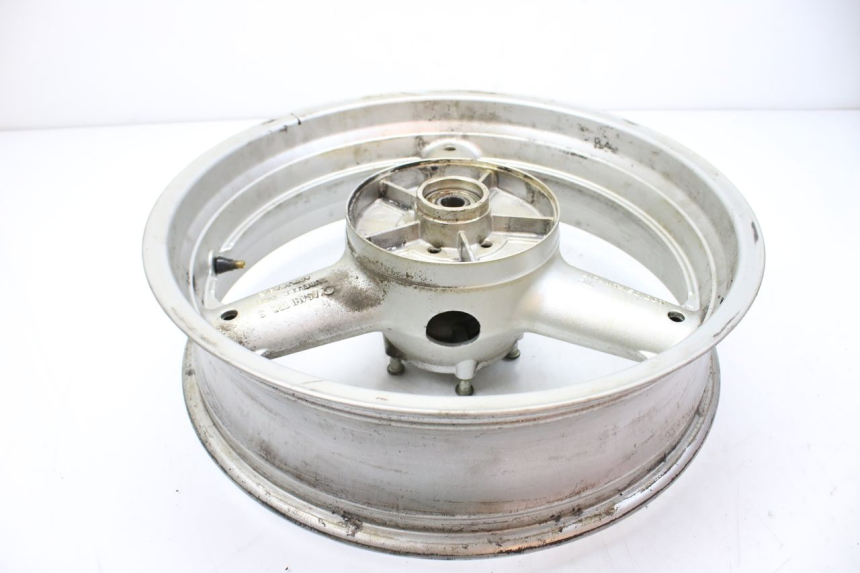 photo de LLANTA TRASERA SUZUKI SV S 650 (1999 - 2002) - Otra perspectiva