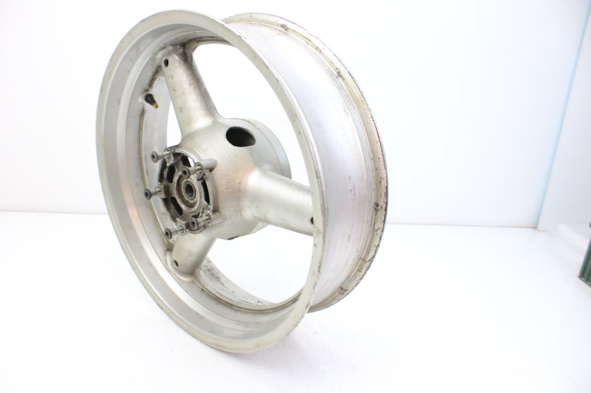 photo de LLANTA TRASERA SUZUKI SV S 650 (1999 - 2002) - Primer plano técnico