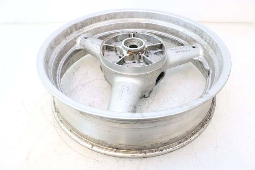 photo de LLANTA TRASERA SUZUKI SV S 650 (2003 - 2009) - Primer plano técnico