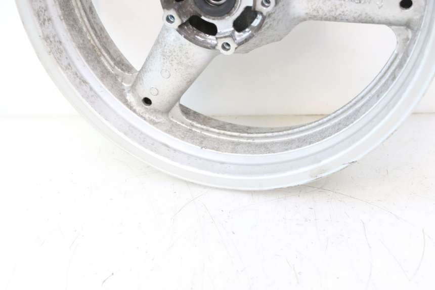 photo de LLANTA TRASERA SUZUKI SV S 650 (2003 - 2009) - Estado de la superficie y material