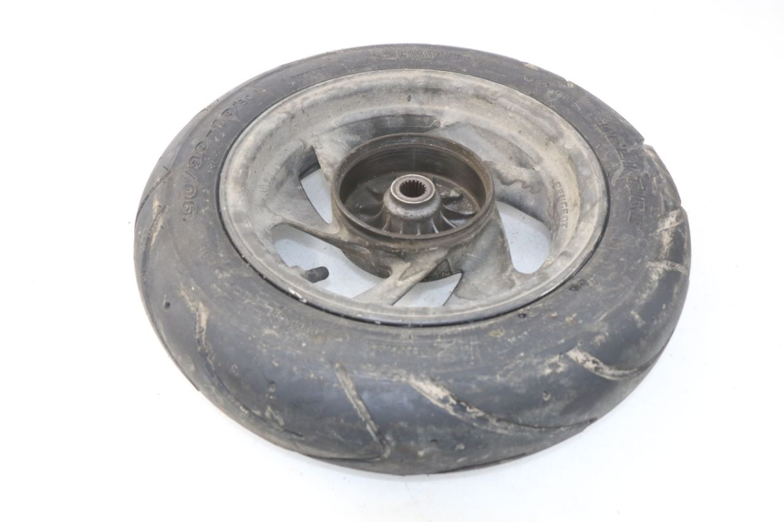 photo de LLANTA TRASERA PEUGEOT SV 80 (1993 - 1997) - Zoom estado de uso