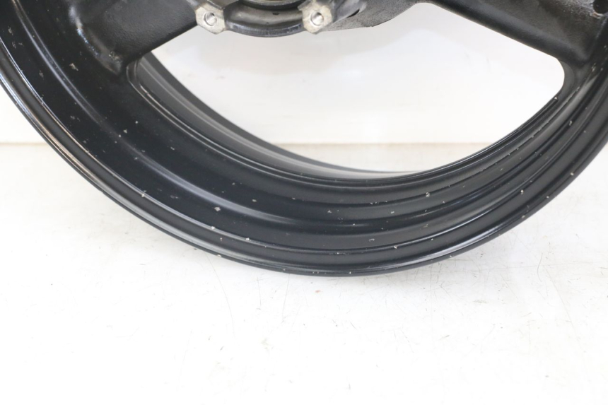 photo de LLANTA TRASERA YAMAHA TDM ABS 900 (2002 - 2014) - Características distintivas