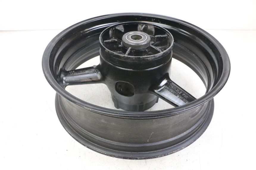 photo de LLANTA TRASERA YAMAHA TDM ABS 900 (2002 - 2014) - Otra perspectiva