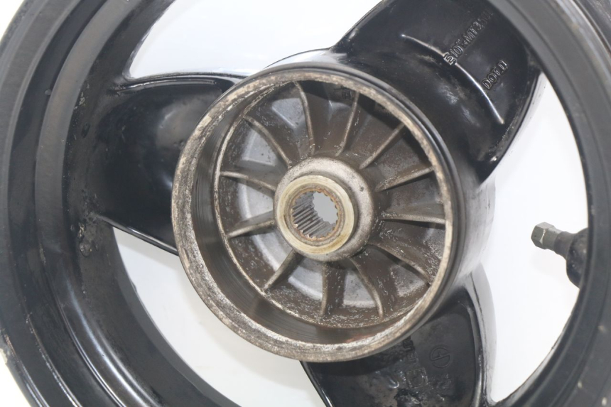 photo de LLANTA TRASERA PEUGEOT TKR TREKKER FURIOUS 50 (2005 - 2014) - Primer plano técnico