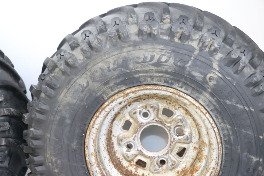 photo de LLANTA TRASERA HONDA TRX 300 (1988 - 2000) - Otra vista del artículo