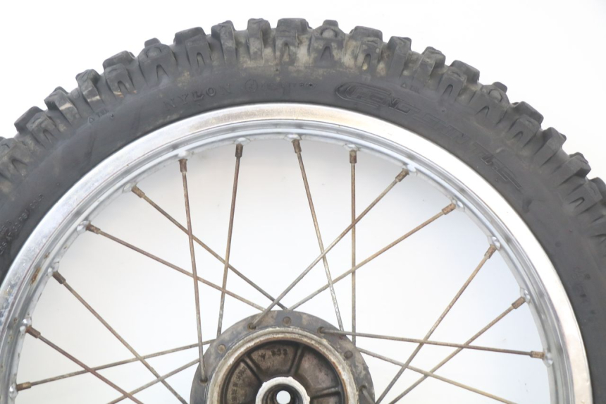 photo de LLANTA TRASERA SUZUKI TS X 80 (1984 - 1988) - Detalle de la pieza