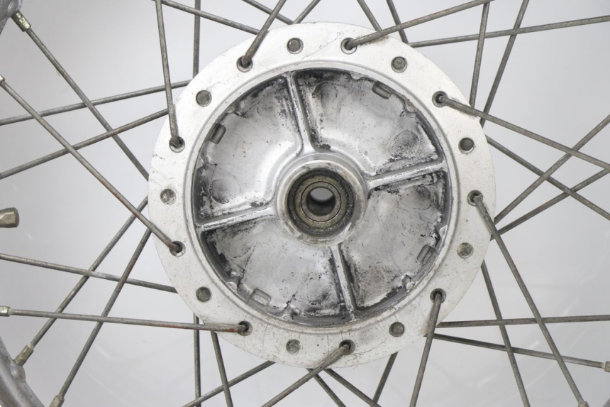 photo de LLANTA TRASERA SUZUKI TU X TUX VOLTY 125 (1999 - 2001) - Marcados y referencias originales