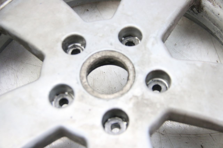 photo de LLANTA TRASERA PIAGGIO VESPA GRANTURISMO 125 (2003 - 2007) - Zoom estado de uso