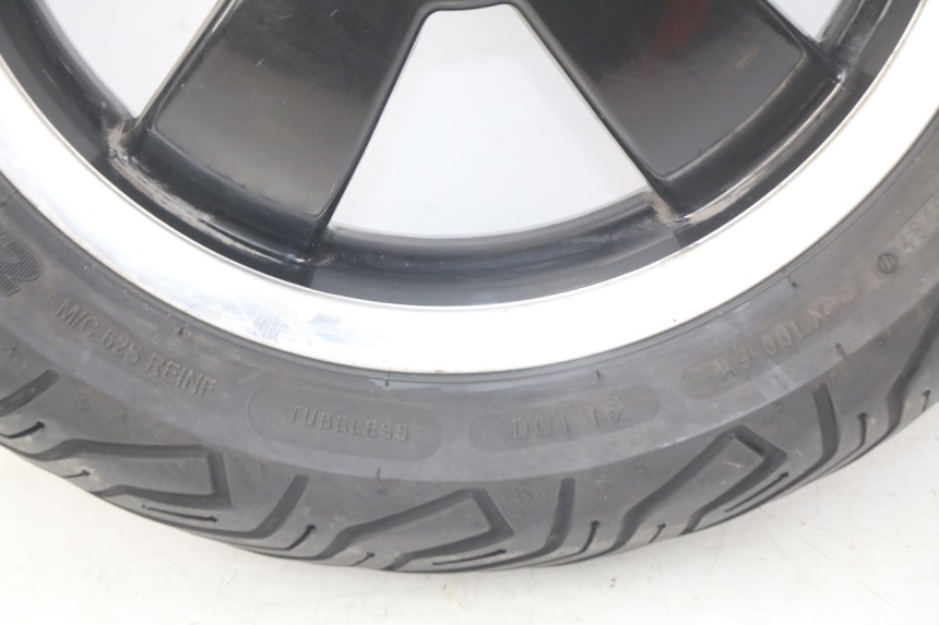 photo de LLANTA TRASERA PIAGGIO VESPA GTS IGET ABS 125 (2017 - 2023) - Características distintivas