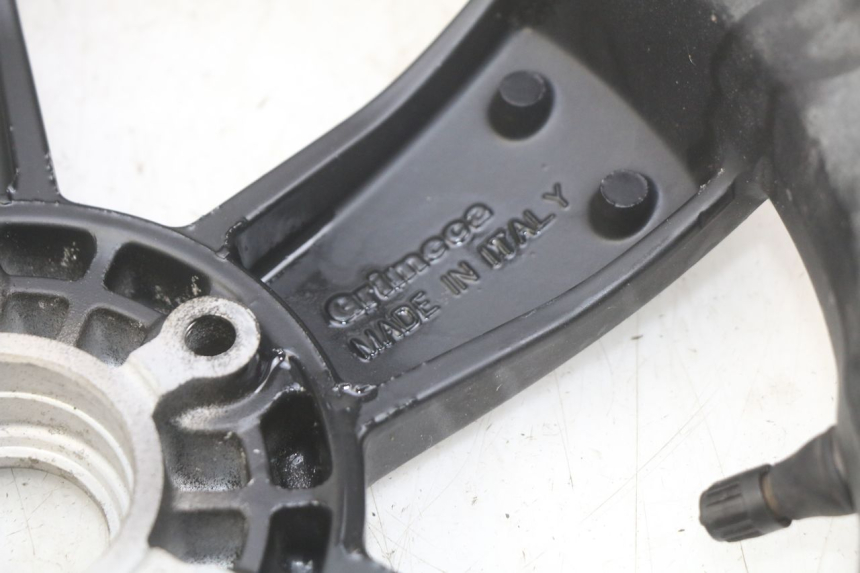 photo de LLANTA TRASERA PIAGGIO VESPA GTS SUPER IE 125 (2009 - 2016) - Otra vista del artículo