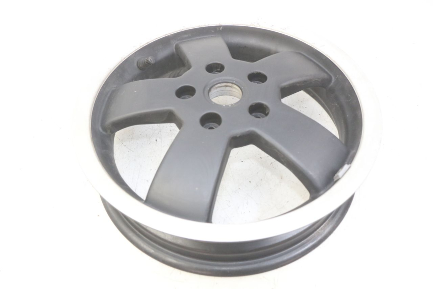 photo de LLANTA TRASERA PIAGGIO VESPA GTS SUPER IE 125 (2009 - 2016) - Zoom sobre los componentes