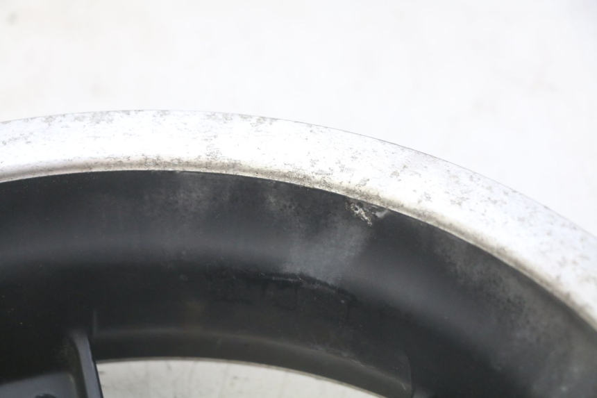photo de LLANTA TRASERA PIAGGIO VESPA GTS SUPER IE 125 (2009 - 2016) - Recambio usado revisado