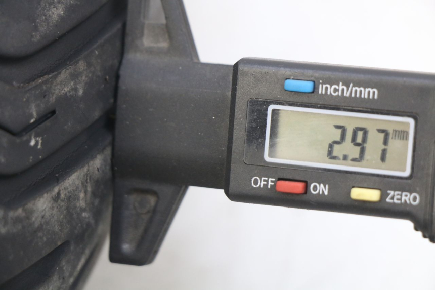 photo de LLANTA TRASERA PIAGGIO VESPA LXV 125 (2006 - 2009) - Detalle de la pieza