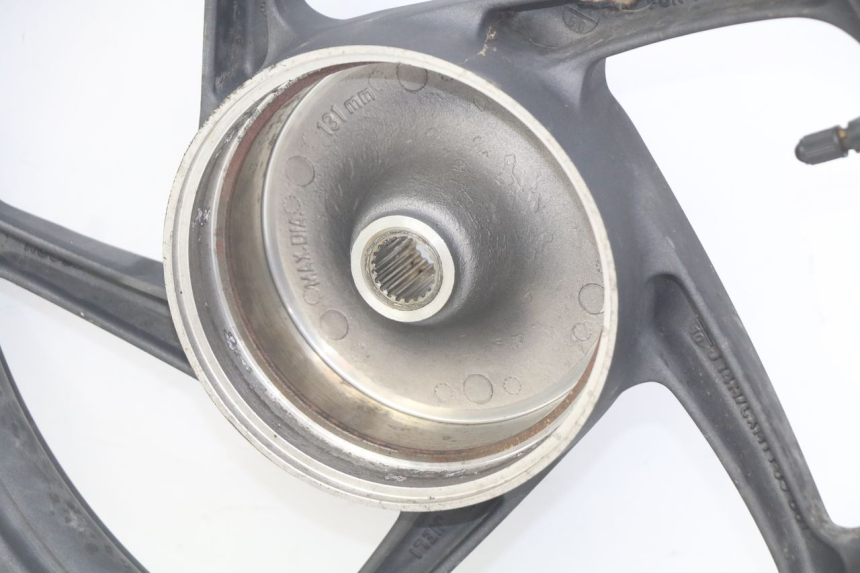 photo de LLANTA TRASERA HONDA VISION NSC R 50 (2013 - 2015) - Características distintivas