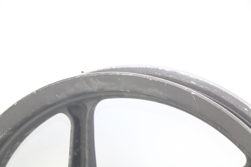 photo de LLANTA TRASERA HONDA VISION NSC R 50 (2013 - 2015) - Zoom sobre los componentes