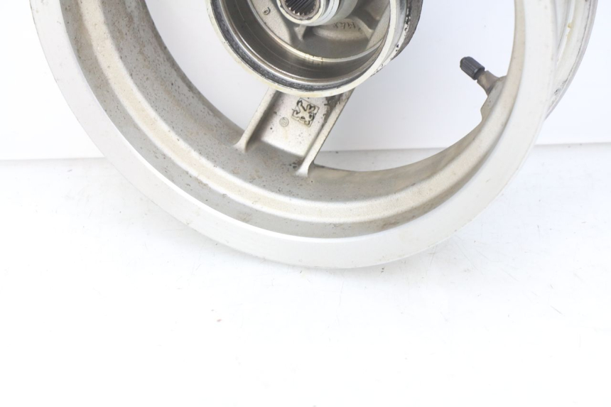 photo de LLANTA TRASERA PEUGEOT VIVACITY NEW 4T 50 (2008 - 2017) - Otra perspectiva