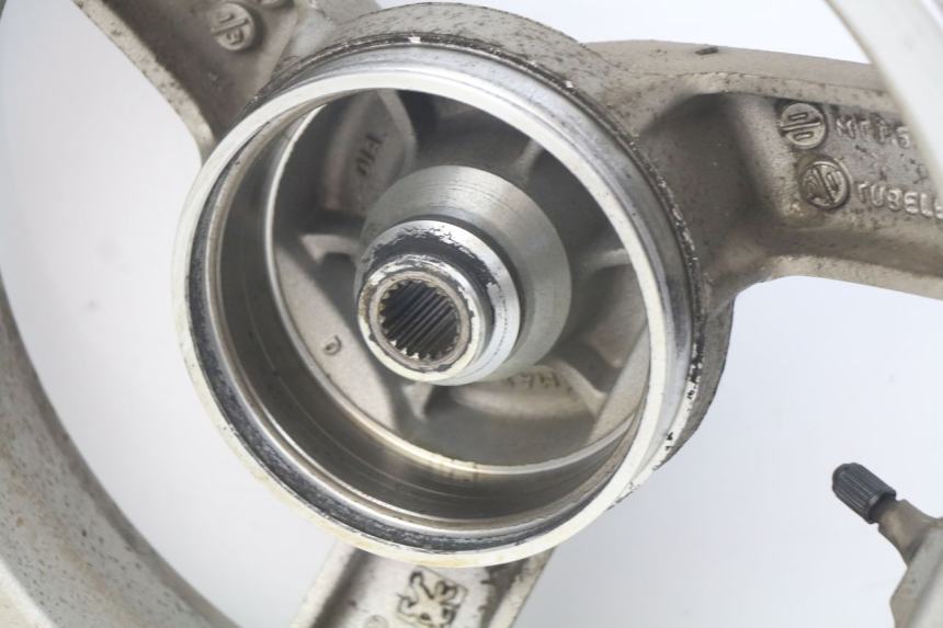 photo de LLANTA TRASERA PEUGEOT VIVACITY NEW 4T 50 (2008 - 2017) - Vista general del producto