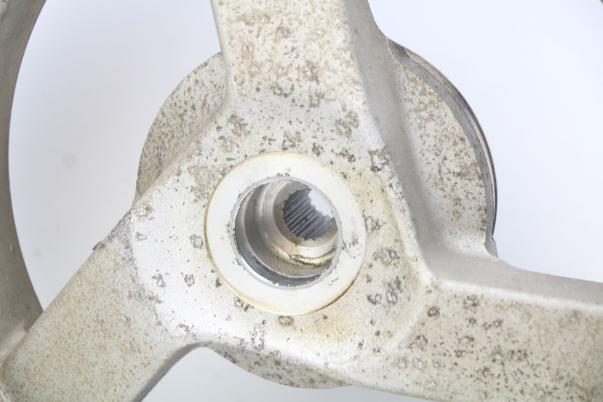 photo de LLANTA TRASERA PEUGEOT VIVACITY NEW 4T 50 (2008 - 2017) - Estado de la superficie y material