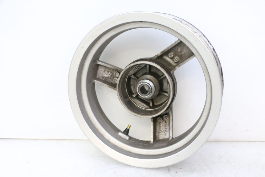 photo de LLANTA TRASERA PEUGEOT VIVACITY NEW 4T 50 (2008 - 2017) - Detalle de la pieza