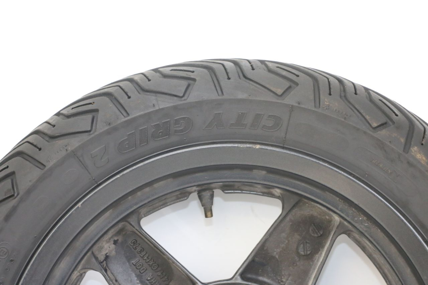 photo de LLANTA TRASERA YAMAHA XMAX X-MAX 125 (2006 - 2009) - Zoom sobre los componentes