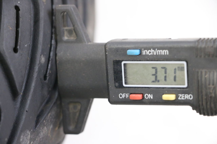 photo de LLANTA TRASERA YAMAHA XMAX X-MAX 125 (2006 - 2009) - Zoom estado de uso