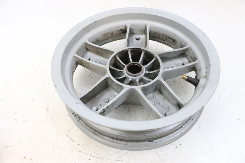 photo de LLANTA TRASERA PIAGGIO X8 125 (2004 - 2007) - Detalles de los puntos de fijación