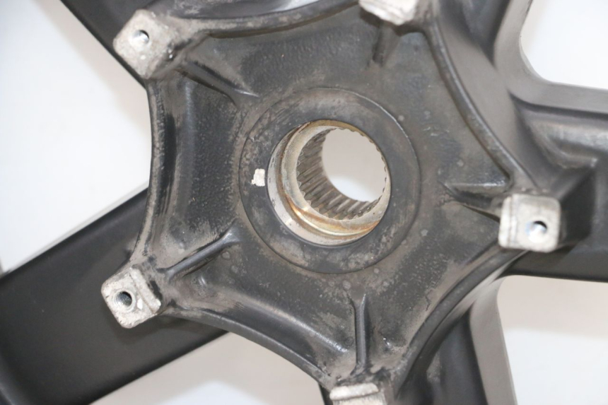 photo de LLANTA TRASERA PIAGGIO XEVO - X EVO 125 (2007 - 2017) - Recambio usado revisado