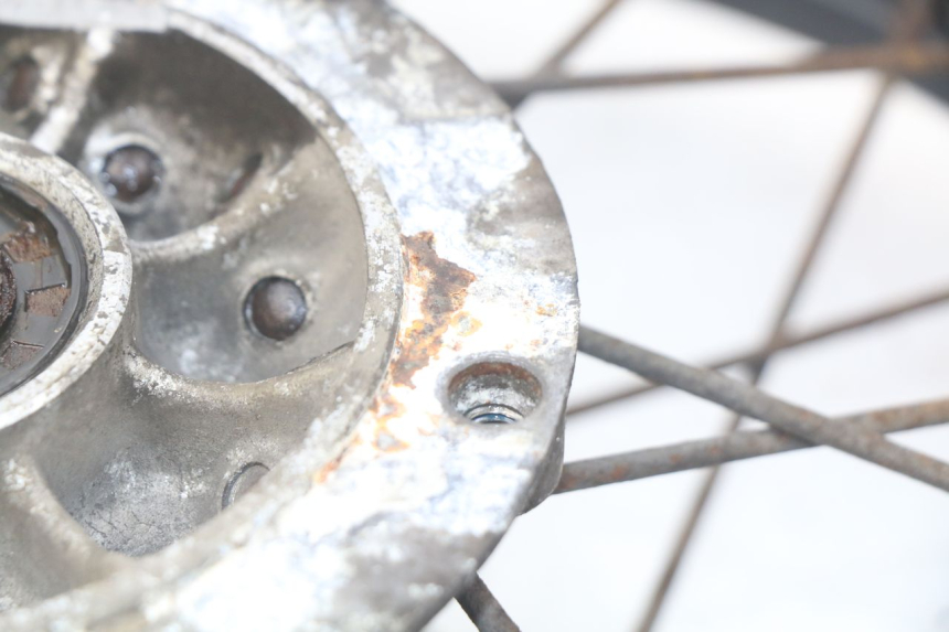 photo de LLANTA TRASERA SUZUKI XF FREEWIND 650 (1997 - 2003) - Recambio usado revisado