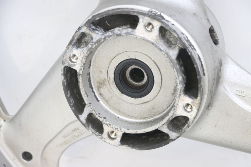 photo de LLANTA TRASERA HONDA XLV VARADERO 125 (2000 - 2006) - Características distintivas