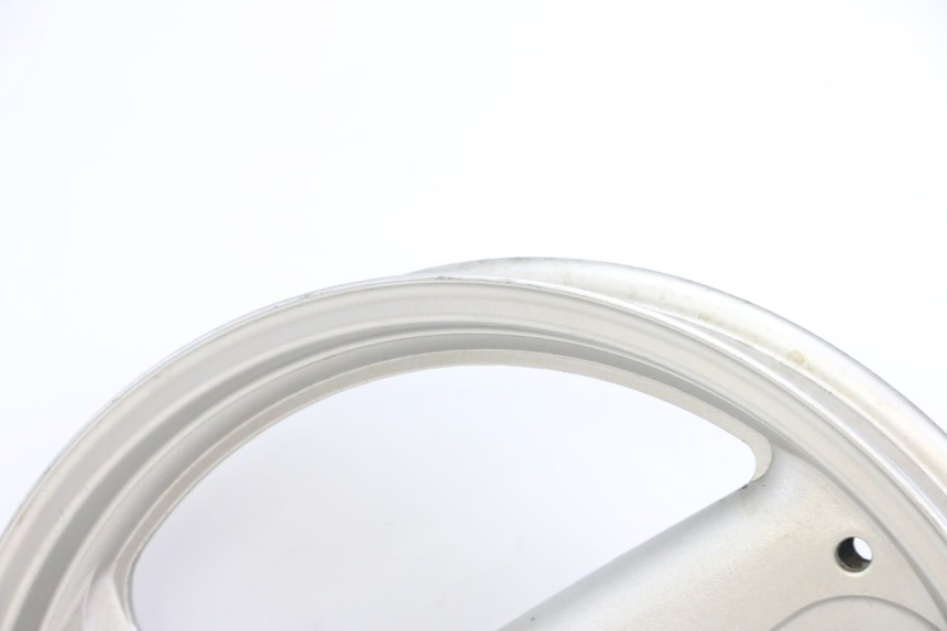 photo de LLANTA TRASERA HONDA XLV VARADERO 125 (2000 - 2006) - Primer plano de alta resolución