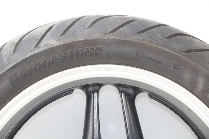 photo de LLANTA TRASERA YAMAHA XP T-MAX TMAX 500 (2008 - 2012) - Inspección visual detallada